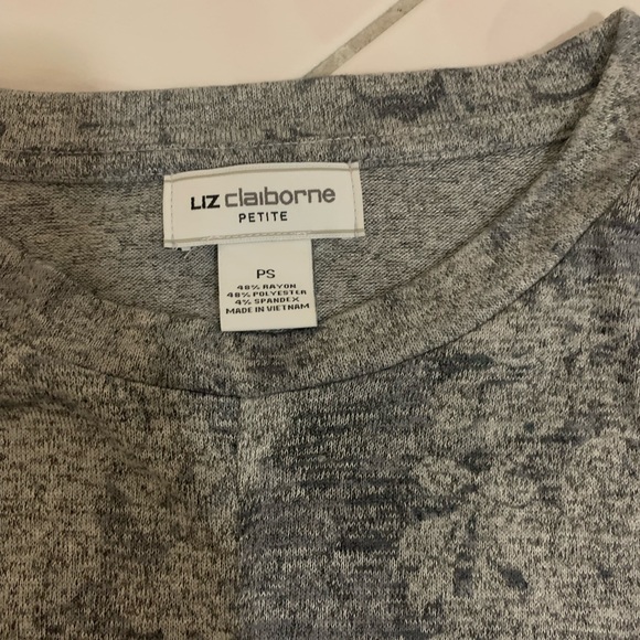 Liz Claiborne Sweater - Picture 2 of 3
